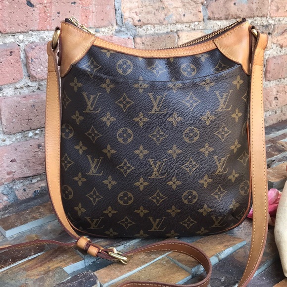 Louis Vuitton Handbags - 🌟authentic louis vuitton